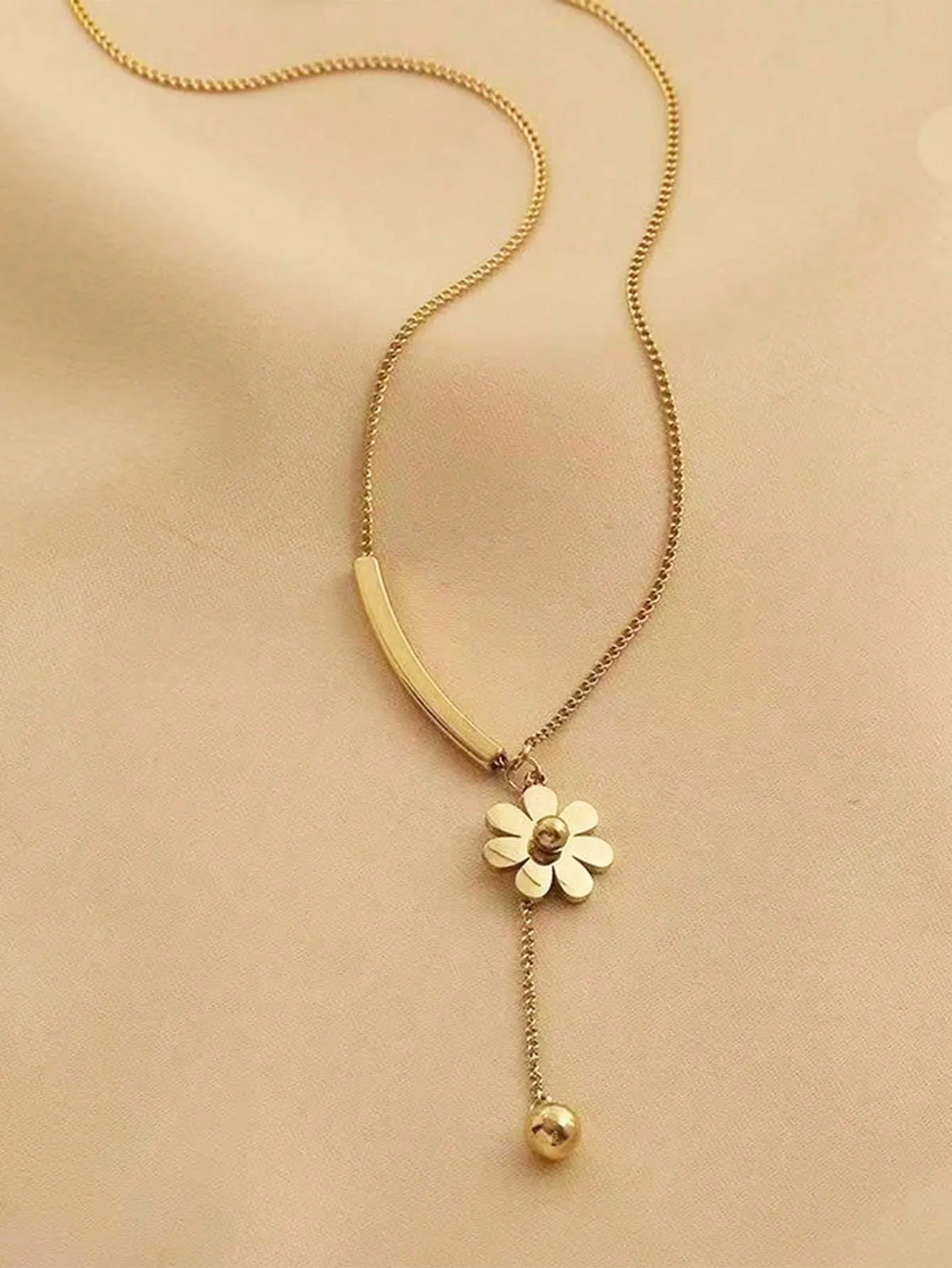 1pc Stainless Steel Sunflower Necklace Dainty Necklace Novelty Necklace Creative