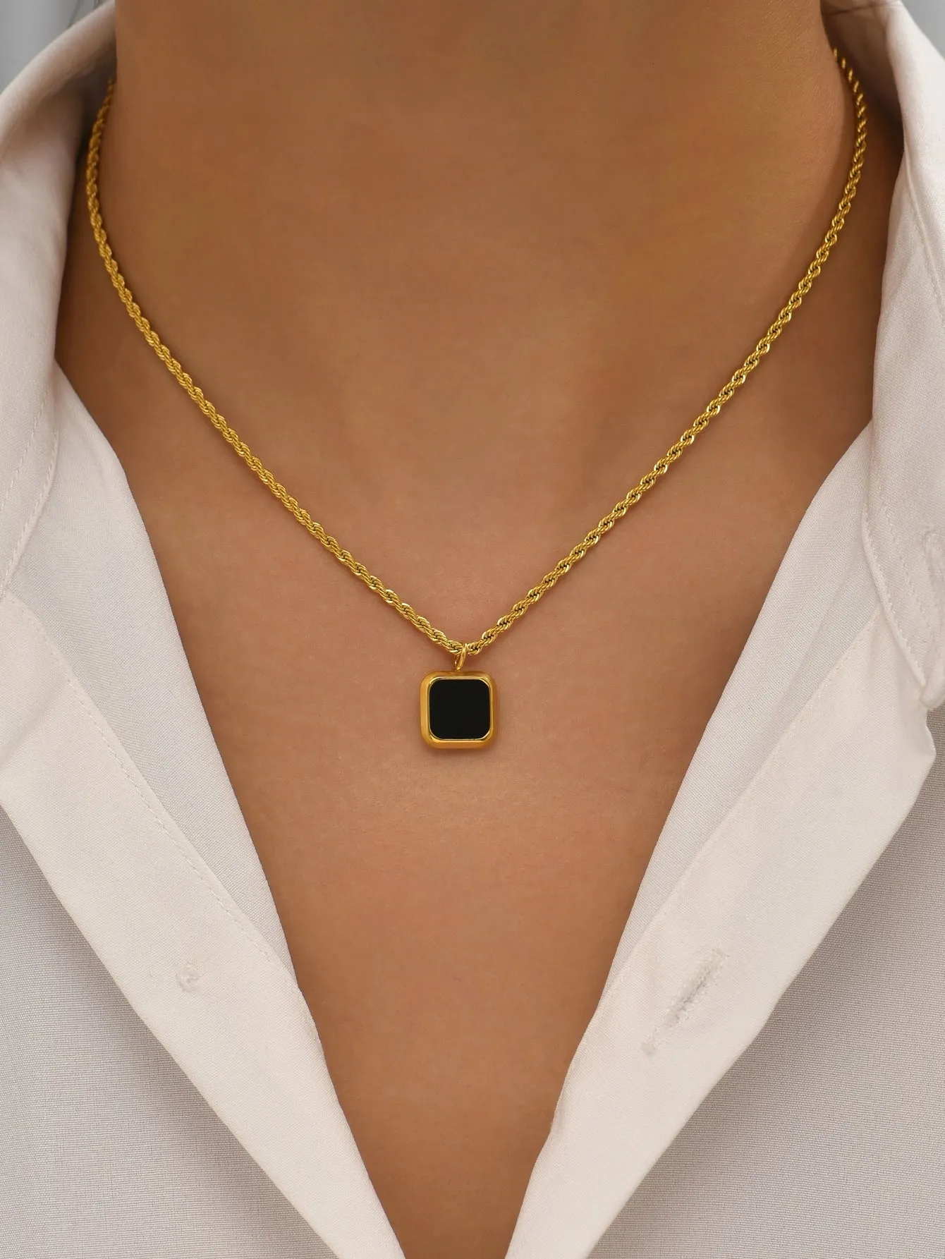 Black Geometric Charm Necklace for Women Girls Accessories Jewelry Gifts Gift