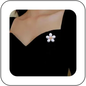 Vintage Pearl Flower Brooches Pin Tiny Flower Sweater Brooch Pin Pearl Daisy Lapel Pin Brooches Elegant Flower Pearl Suit Pin Silk Scarf Button Buckle Accessories Decorative for Women